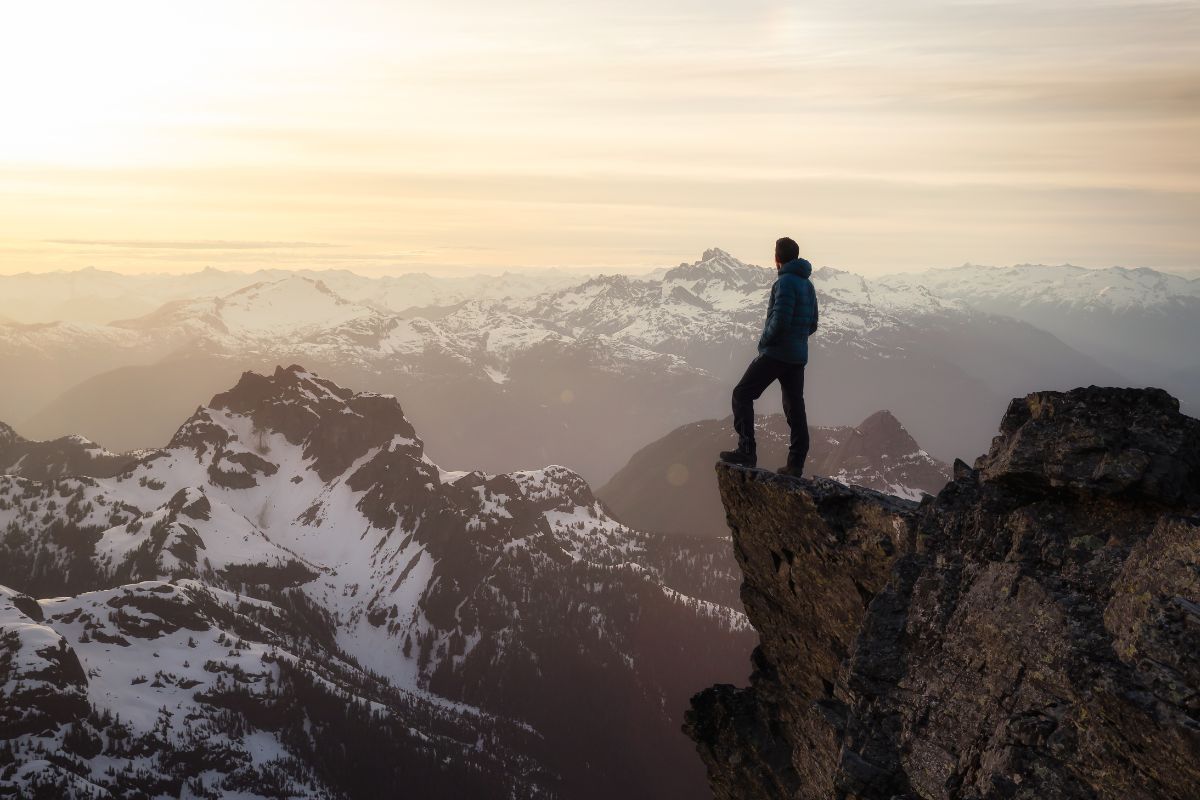 Resilienz Bergsteiger auf einem Berg